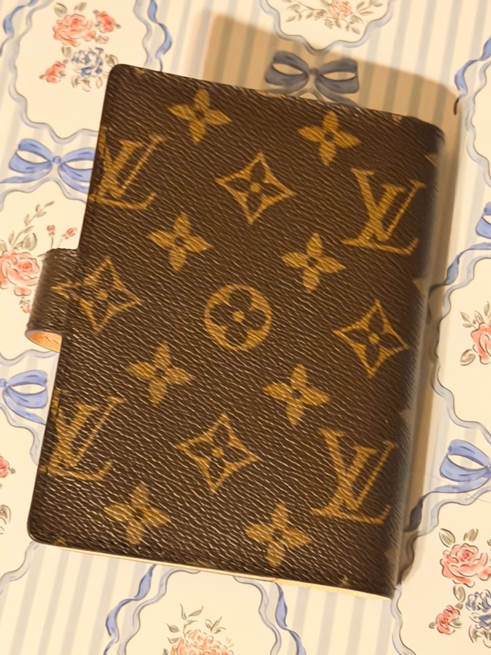 Louis Vuitton Brown Monogram Gold-Tone Clasp Strap Accent - Picture 12 of 12